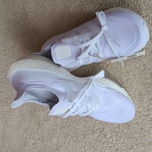 Women's Adidas Ultraboost 21